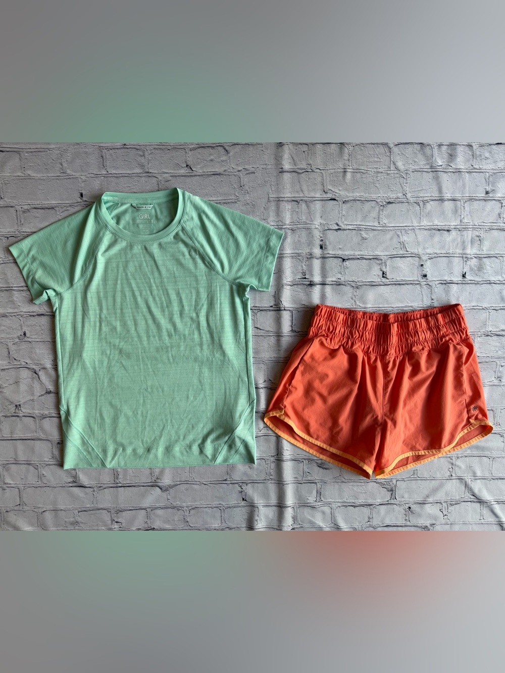 Athleta Girls Lots Of Two Pieces Run Free Shorts & Catching Rays T-Shirt XL 14
